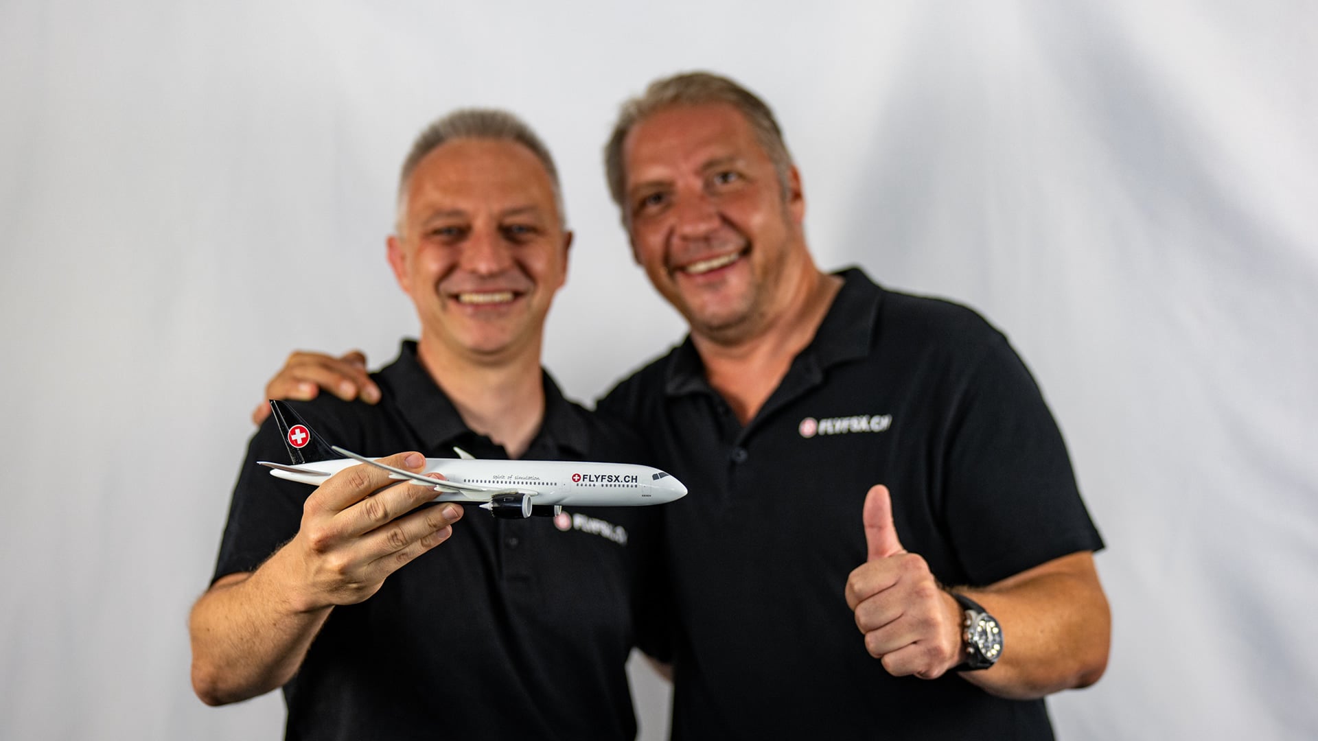 FLYFSX - Flugsimulator - Flight Simulator - Rüchligweg 55 - 4125 Riehen - Basel - Baden - Aarau - Zürich - Schweiz - Lörrach - Freiburg - Deutschland.